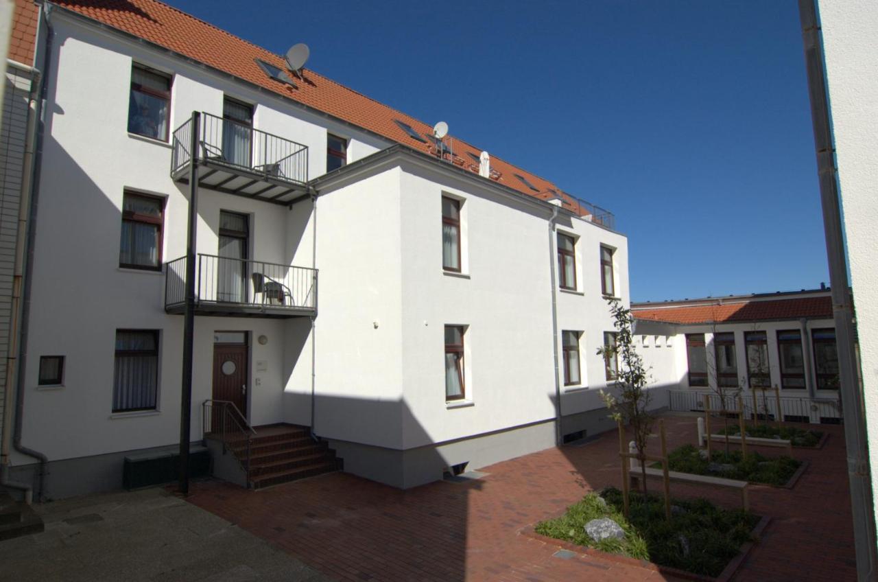 Gaestehaus Germania Wangerooge Exterior foto